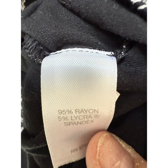 J. Jill Wearever Collection Black & White Floral Print Shift Dress XL Sleeveless - Picture 4 of 7